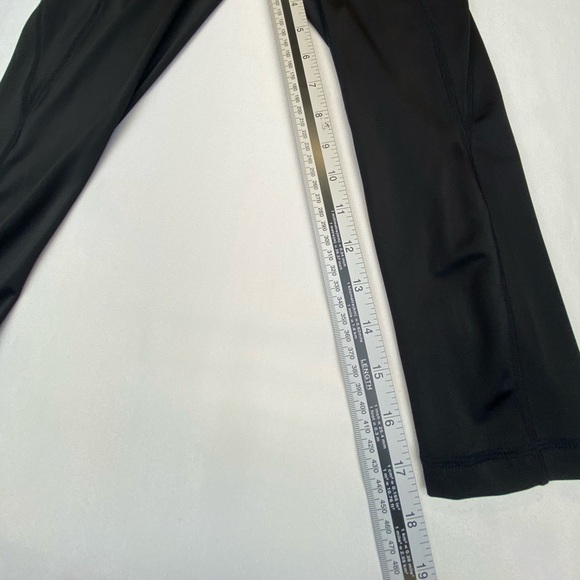 NEW! Athleta Compression UV Sweat Wicking 7/8 All Black Legging Women’s Size XS - Picture 7 of 12